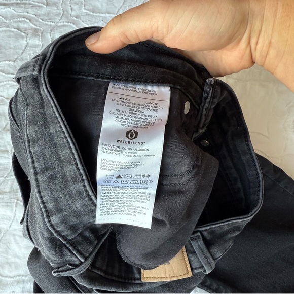 Levi's Denizen High Rise Skinny Black Charcoal Wash Skinny High RiseJeans - Picture 8 of 12